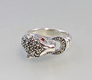 9927178-d 925er Silber Markasiten Ring Raubkatze Granataugen Gr.57 - Picture 1 of 5
