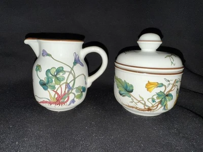 Villeroy & Boch Botanica 1/3 pint Milk Jug and lidded Sugar Bowl Set - Image 1 of 4