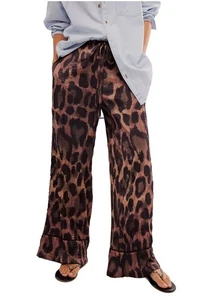 Free People Movimiento Talla MEDIANA All Out Satén Leopardo tiro bajo pierna ancha pantalones - Imagen 1 de 9