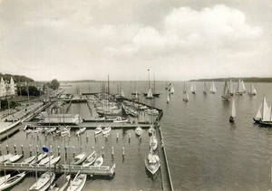 Kiel Yachtklubhafen Segelboote Hafen Panorama Vintage Ansichtskarte - Picture 1 of 2