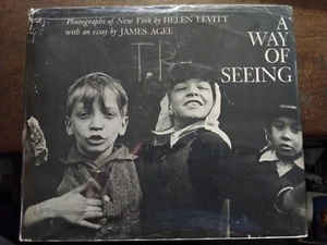 A WAY OF SEEING   1st/dj Helen Levitt James Agee  First ed hardcover 1965 - Picture 1 of 10