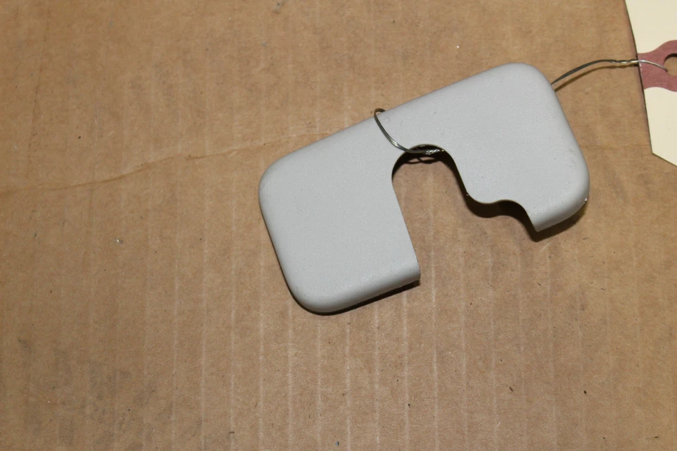 2017 JAGUAR XE PASSENGER SIDE FRONT SUN VISOR TRIM R826 - Изображение 1 из 1