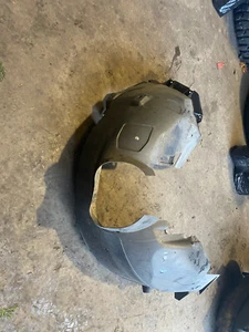 FORD FOCUS MK2 WHEEL ARCH LINER LH PASSENGER SIDE AM51-R16115-AE - Picture 1 of 2