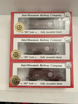 InterMountain HO Scale 2 Bay ACF Cement Covered Hopper BNSF #1049-3B - Image 1 of 4