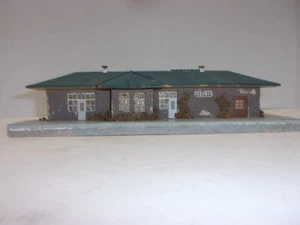 Vintage Faller Wood House Railway Station Germany 1950's Label Has A Diamond - Picture 1 of 17