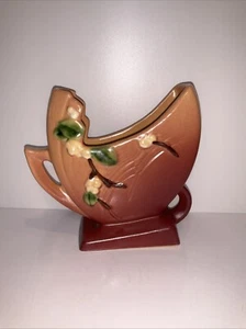 Gorgeous Roseville Pottery Signed Snowberry 1947 Mid Century Modern Fan Vase - Picture 1 of 12