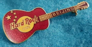 GUITARRA ACÚSTICA BANDERA ROJA NACIONAL CHINA BEIJING CHINA Hard Rock Café PIN - Imagen 1 de 1