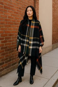 Large Green Navy Tartan Blanket Scarf 55" - Lightweight Plaid Wrap - Excellent - Picture 1 of 6