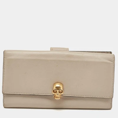 Alexander McQueen Grey Leather Skull Continental Wallet - Image 1 of 4