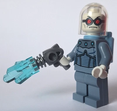 LEGO 76300 Mr Freeze MINIFIGURE from DC Batman Superheroes Arkham Asylum - Image 1 of 2