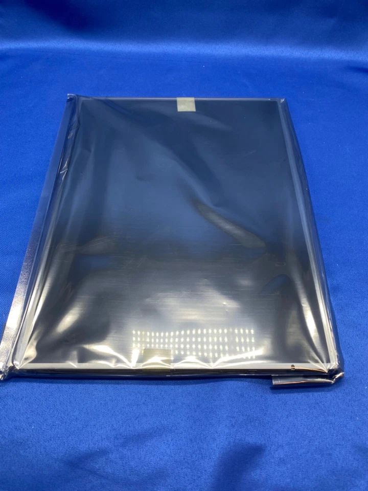 Samsung laptop LCD screen 14.1” XGA matte, LTN141X8-L00 - Image 1 of 4