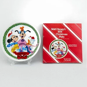 VTG Walt Disney's 1975 Schmid Christmas Plate with Box Mickey Goofy Donald - Picture 1 of 6