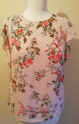 New Look Pink Floral Top Blouse With Birds UK 8 Excellent Condition Holidays  - Image 1 of 4