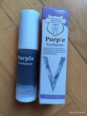 Kit de pasta de dentes corretora de cor roxa 30 ml soro clareador dental LEIA - Imagem 1 de 4