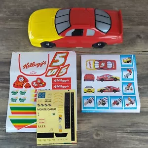 Kellogg's Nascar Diecast Car Storage & Launcher 1/64 Scale Cars Racing Collector - Picture 1 of 18