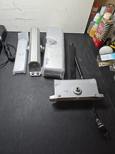Commercial Grade Door Closer UL Listed ANSI/UL10C | Surface Mount w/ Arm & Cover - Picture 1 of 11