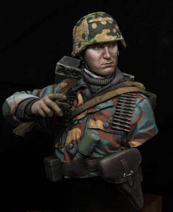 1/10 BUST Resin Model Kit German Soldier Panzer Division WW2 Unpainted - Picture 1 of 4