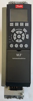 Danfoss Frequenzumrichter / FC-302PK37T5E20H1BGXXX / 131B0478 / 0.37 kW / 0.5HP - Bild 1 von 4
