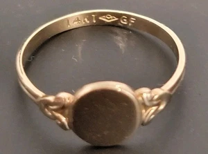 Antique 14KT Yellow Gold Filled Signet Ring/Pendant .78 Grams Designer Size 4 - Picture 1 of 10