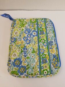VERA BRADLEY Green Flowered Quilted Tablet E-Reader Sleeve Case Cover 8.5x6 5