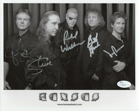 KANSAS HAND SIGNED 8x10 GROUP PHOTO     SIGNED BY 5    DUST IN THE WIND      JSA Cover