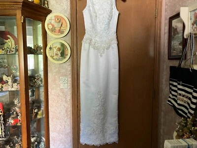 Sean collection white beaded/embroidered wedding dress Size 4 EUC - Image 1 of 4