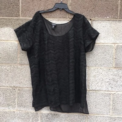 Camiseta Torrid 3 Negra Encaje Frontal Malla Transparente Cuello Redondo Mangas Cortas Talla 3XL Foto 1 de 4