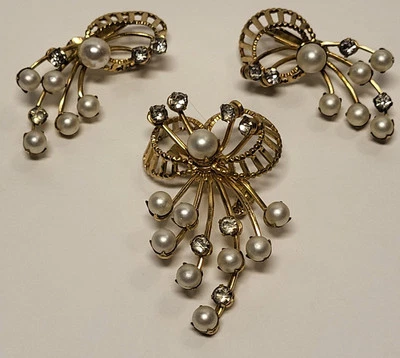 Vintage Signed Emmons Faux Pearl & Rhinestone Goldtone Brooch & Earrings Set - Image 1 of 4