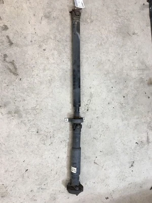 01 BMW 325I Rear Drive Shaft Exc. Xi; At Sdn Foto 1 de 3