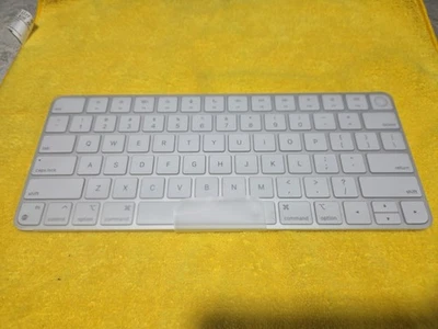 Apple Magic Keyboard with Touch ID MK293LL/A EMC 3579 A2449 Silver 2021 No Pack. - Image 1 of 4
