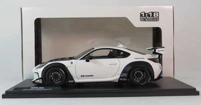 Solido Toyota GR86 Liberty Walk pearl white 2024 1/18 S1813602 - Immagine 1 di 4