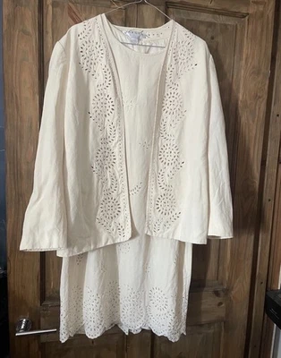 JAEGER Ladies 2 Piece Jacket and Dress Suit 55% Silk And 45% Linen Size UK 14 - Image 1 of 4