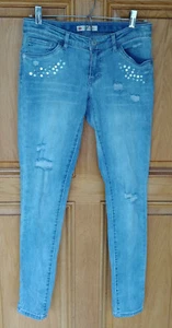 Levi's 710 Girls Size 16 R Super Skinny Embellished Distressed Blue Jeans - Picture 1 of 3