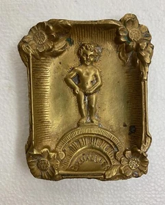 Vintage Art Deco Nouveau BRUXELLES Peeing Boy Floral BRASS Ashtray Trinket Dish - Picture 1 of 7