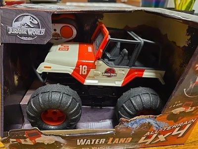 Jada Jurassic World Park Jeep Wrangler Remote Control Land & Water 4x4 2.4GHz RC - Image 1 of 4