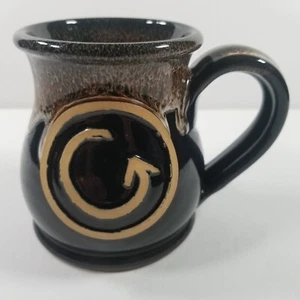 Deneen Pottery Coffee Cup Mug Refresh Arrow Rare 2020 USA Drip Glaze Black - Picture 1 of 10