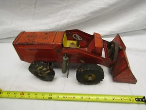 VINTAGE PRESSED STEEL CONSTRUCTION TRYCK DOZER LOADER PAYLOADER HOUGH NYLINT - Picture 1 of 6