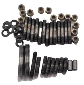 ukscooters KIT DE PERNOS DE MOTOR LAMBRETTA CON TUERCAS ARANDELAS COLECTOR DE ESCAPE CLAVIJA  - Imagen 1 de 3