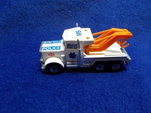 Matchbox Superfast #09 White Peterbilt Wrecker, "Police" Print on Hood - Picture 1 of 3