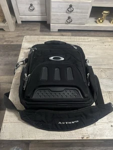 Borsa per laptop verticale Oakley vintage Y2K Oakley occhiali da sole marca zaino vintage - Foto 1 di 6