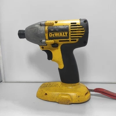 Dewalt DW056 18V Cordless 1/4" Impact Driver *Tool Only* Tested & Working - Image 1 of 4