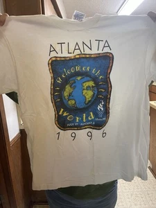 1996 Olympics- Atlanta Welcomes The World-T Shirt - Picture 1 of 4