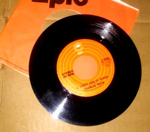 CHARLIE RICH A Sunday Kind Of Woman/Behind Closed Doors EPIC 45 RPM L@@K! - Picture 1 of 2