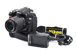 Nikon D80/Motor MB-D80/AF-S DX NIKKOR ED 18-55mm 3.5-5.6G SWM Aspherical Lens - Picture 1 of 17
