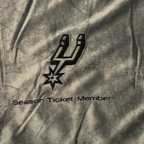 San Antonio Spurs Season Ticket Member Plush Fleece Gray and White Blanket NEW Cover
