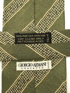 Authentic GIORGIO ARMANI Cravatte Striped Design On Green 100% Silk Necktie Tie - Picture 1 of 10