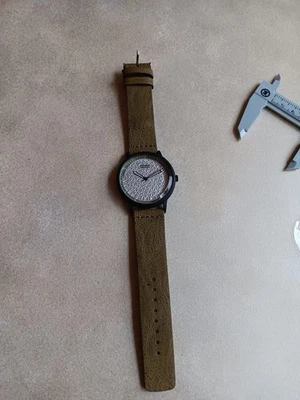 Reloj de moda STRADA, caja negra, esfera gris texturizada, único y con clase,  Foto 1 de 4