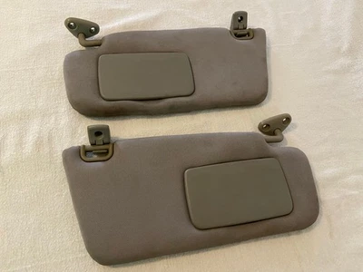2003 - 2008 SUBARU FORESTER 司机和乘客侧遮阳板一对灰色原始设备制造商 — 第 1/4 张图片
