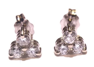 New 14K White gold .58ct SI1 G 3 stone NATURAL diamond earrings .9g trio round - Imagen 1 de 17