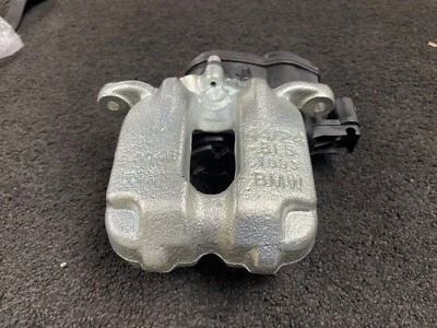 PINZA DE FRENO TRASERA RH OS GENUINA BMW 5 SER F10 F11 TOURING ActiveHybrid Foto 1 de 4